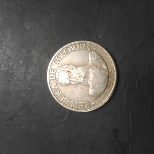 Moneda de 1 peso colombiano