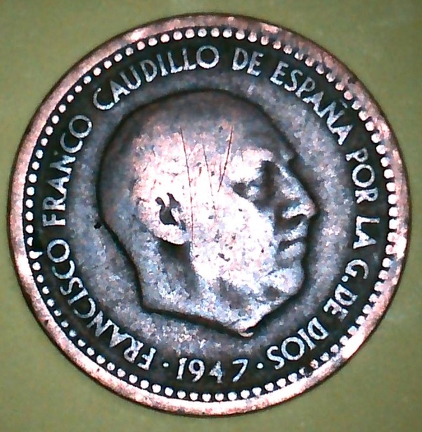 Una peseta de Franco del año 1947 con estrella 19*..