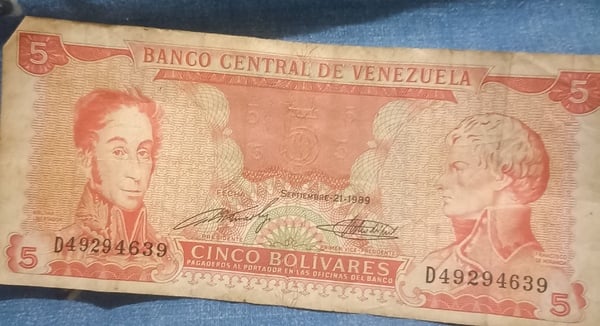 Nuevo poco