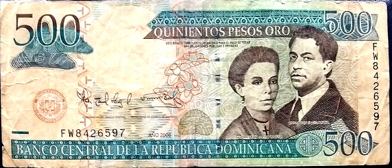 500 pesos dominicains