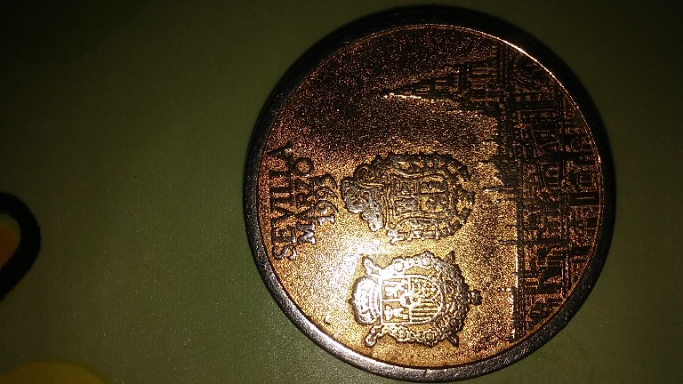Photo 2 Pièce de monnaie non identifiée: Quisiera saber si esta moneda tiene algun valor
