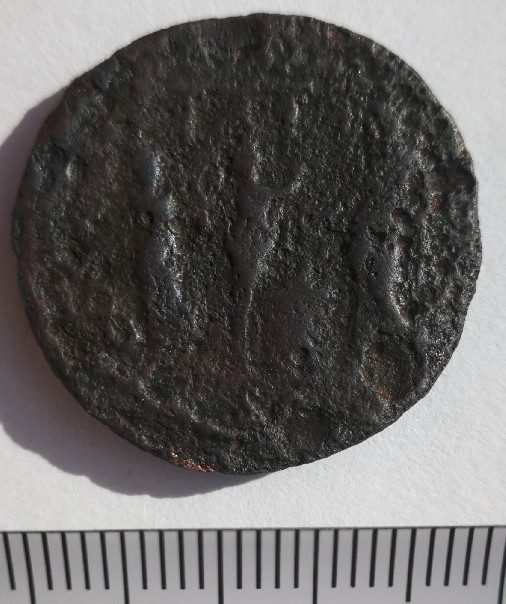Photo 2 Pièce de monnaie non identifiée: Moneda romana de cobre