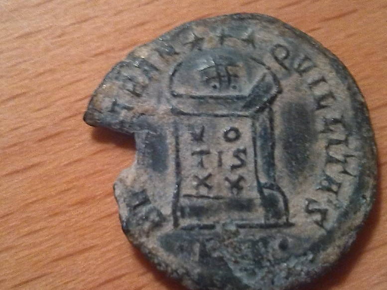 Photo 2 Pièce de monnaie non identifiée: identificacion