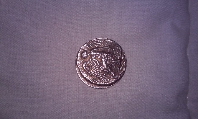Photo 1 Pièce de monnaie non identifiée: Alguien podría darme información? 