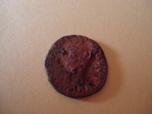 Photo 1 Pièce de monnaie non identifiée: necesito ayuda con esta moneda no consigo ningun dato 