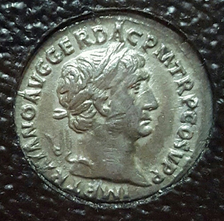 Photo 1 Pièce de monnaie non identifiée: Es autentica o  falsa? Que opinais?