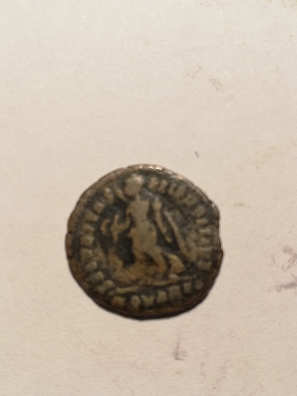 Photo 2 Pièce de monnaie non identifiée: Otra moneda, parece romana