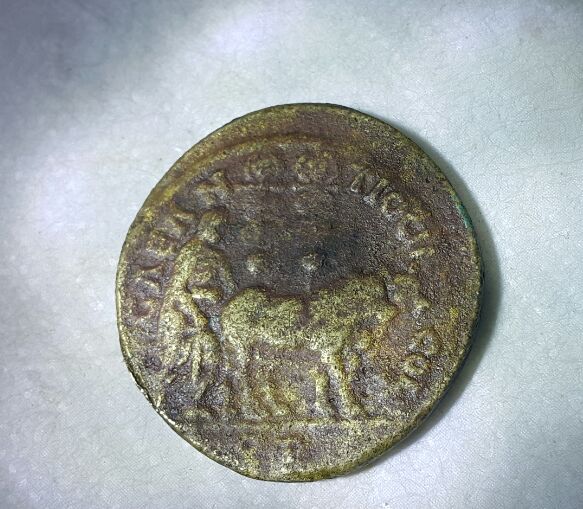 Photo 1 Pièce de monnaie non identifiée: Moneda posible procedencia romana