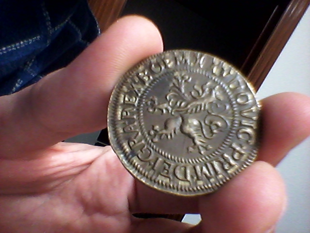 Photo 2 Pièce de monnaie non identifiée: moneda sin identificar
