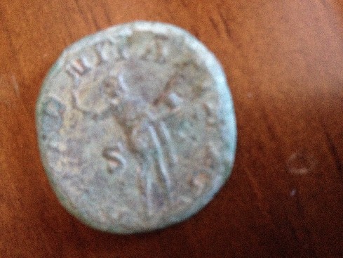 Photo 1 Pièce de monnaie non identifiée: encontrada en una obra en extremadura