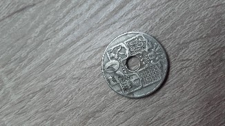 Photo 2 Pièce de monnaie non identifiée: Vendo moneda de 0,50 de 1949