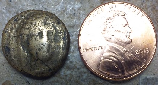 Photo 2 Pièce de monnaie non identifiée: Ayuda! no he podido identificar esta moneda. será romana?