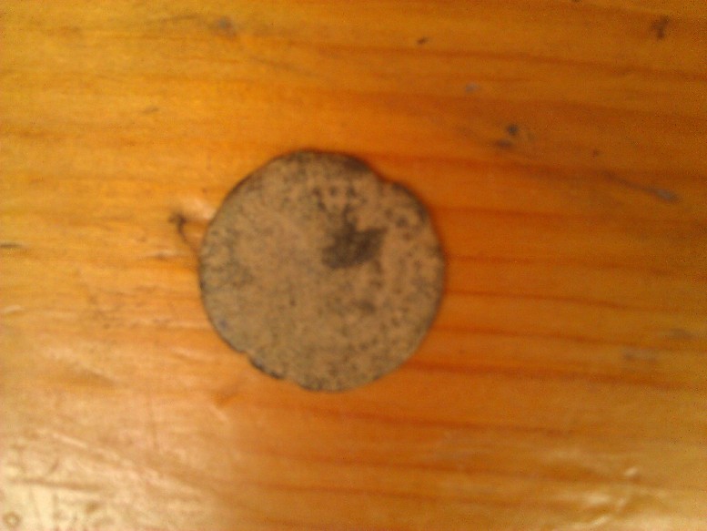 Photo 2 Pièce de monnaie non identifiée: Moneda Sin datos