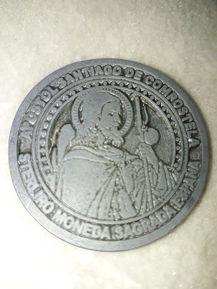 Photo 2 Pièce de monnaie non identifiée: moneda sagrada de España- reverso apóstol santiago de compostela