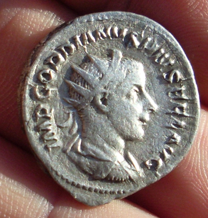 Photo 1 Pièce de monnaie non identifiée: GORDIANO-4,21 GRAMOS-24,07 MM