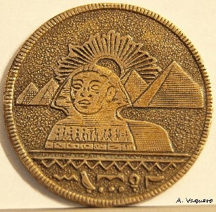 Photo 1 Pièce de monnaie non identifiée: moneda egipcia