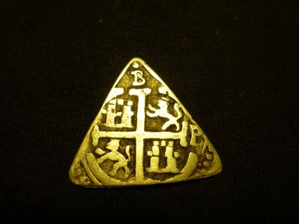 Photo 2 Pièce de monnaie non identifiée: Ayuda a identificar Moneda Peruana/Espanola