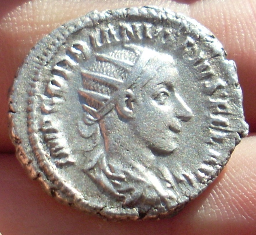 Photo 1 Pièce de monnaie non identifiée: GORDIANO-23,49 MM-4,53