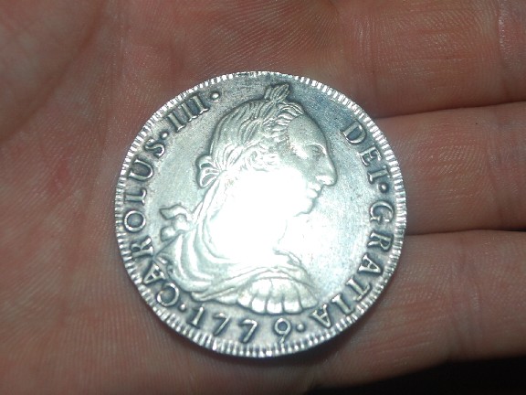Photo 2 Pièce de monnaie non identifiée: moneda de 1779 carolus III 