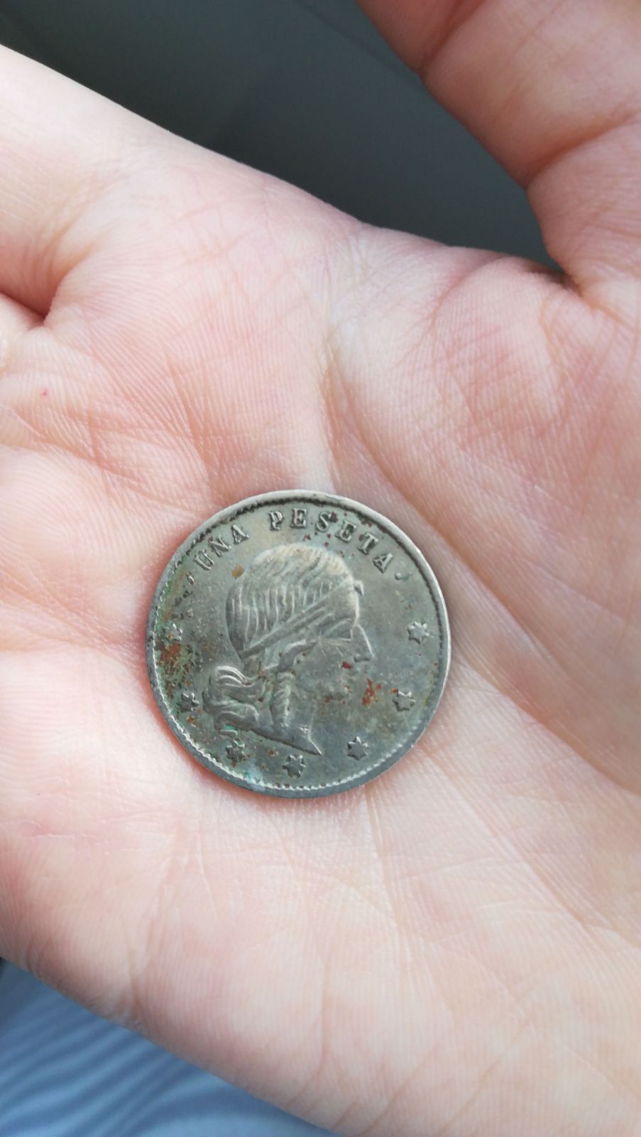 Photo 1 Pièce de monnaie non identifiée: Peseta sin identificar