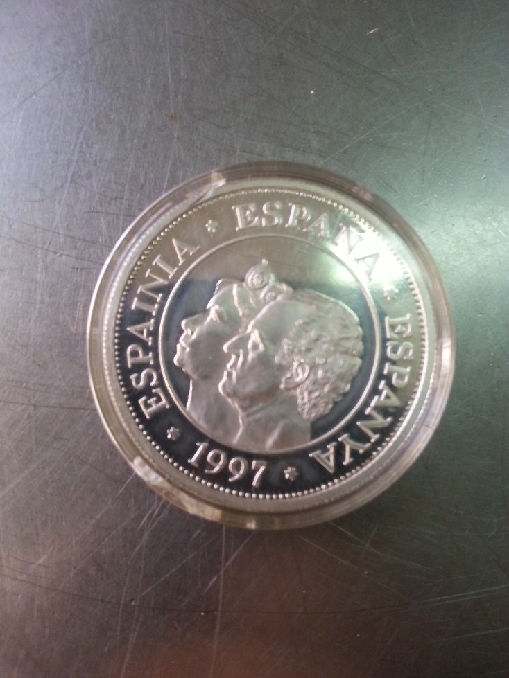 Photo 2 Pièce de monnaie non identifiée: Moneda de 30 euros sin identificar