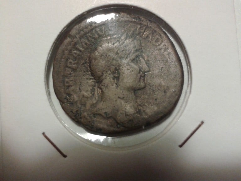 Photo 1 Pièce de monnaie non identifiée: ROMANA