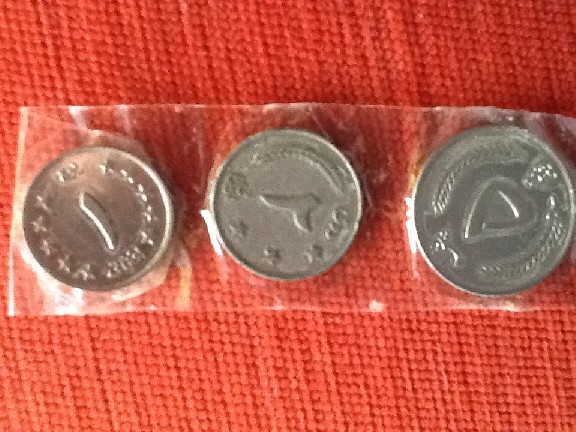 Photo 1 Pièce de monnaie non identifiée: De dónde son estas monedas