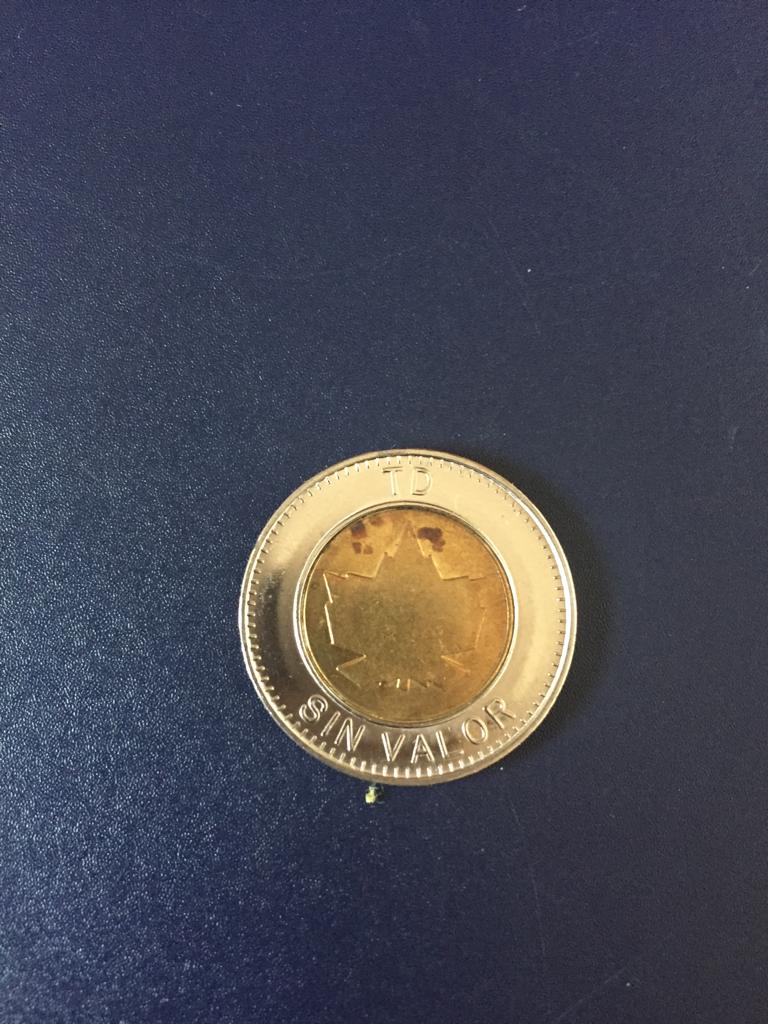 Photo 1 Pièce de monnaie non identifiée: Moneda sin valor comercia