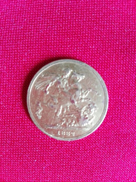 Photo 1 Pièce de monnaie non identifiée: Duda con Soberano Oro Reina Victoria