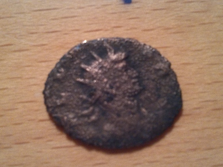 Photo 1 Pièce de monnaie non identifiée: podrian decirme que moneda es ....gracias