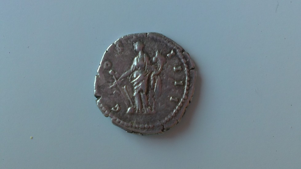 Photo 2 Pièce de monnaie non identifiée: Moneda romana 
