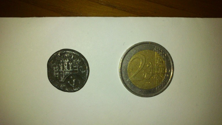 Photo 1 Pièce de monnaie non identifiée: Alguien sabe decirme algo de esta moneda?