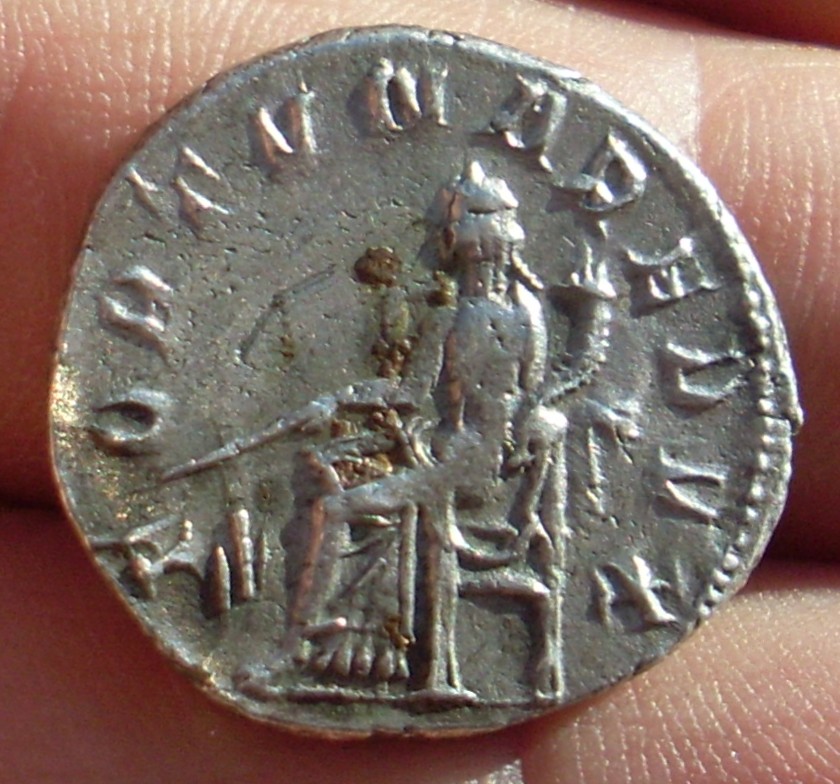 Photo 2 Pièce de monnaie non identifiée: GORDIANO