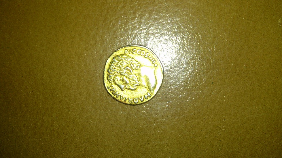 Photo 1 Pièce de monnaie non identifiée: Moneda romana 