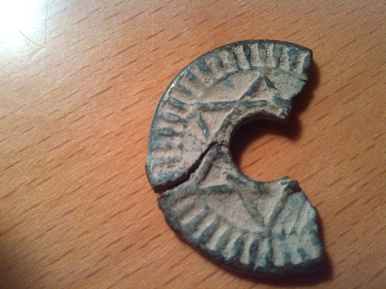 Photo 2 Pièce de monnaie non identifiée: me gustaria saber de que moneda se trata
