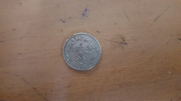 Photo 2 Pièce de monnaie non identifiée: estas son las fotos