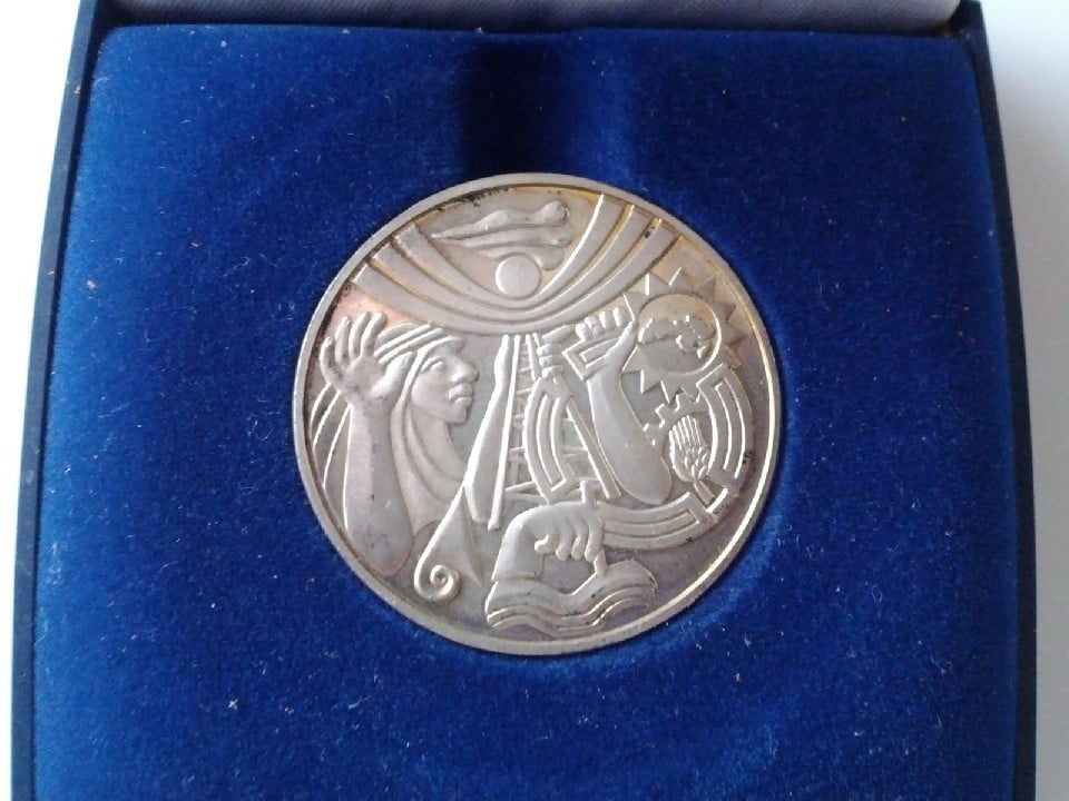Photo 1 Pièce de monnaie non identifiée: Ayuda para identificación de monedas.