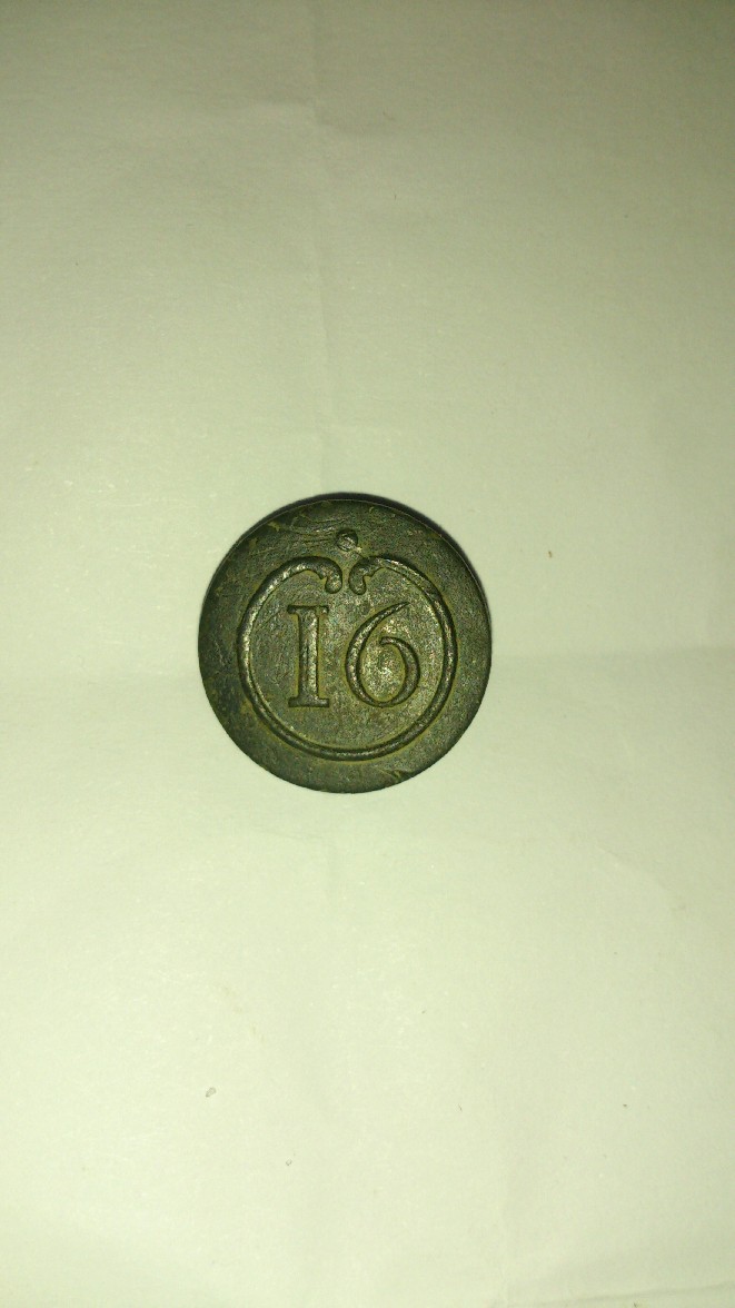 Photo 1 Pièce de monnaie non identifiée: boton militar supuestamente