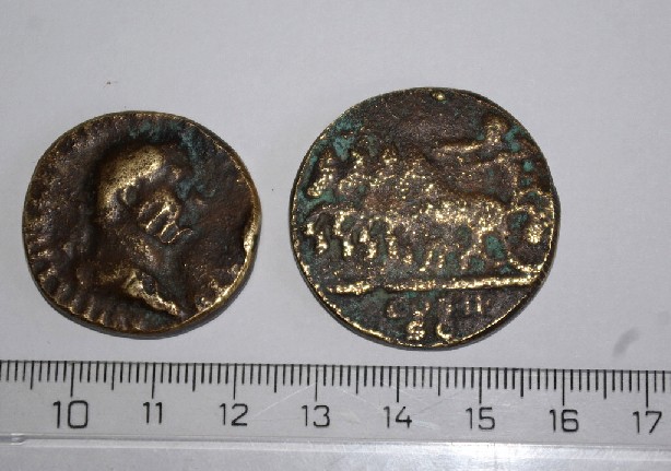 Photo 1 Pièce de monnaie non identifiée: Hallazgo de este verano