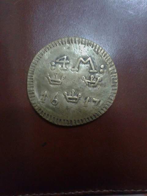 Photo 2 Pièce de monnaie non identifiée: hola algien sabe si es una moneda