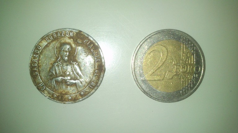 Photo 2 Pièce de monnaie non identifiée: Moneda???????????