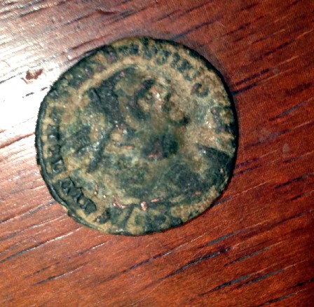 Photo 1 Pièce de monnaie non identifiée: Moneda romana para identificar