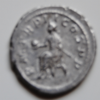 Photo 1 Pièce de monnaie non identifiée: moneda romana