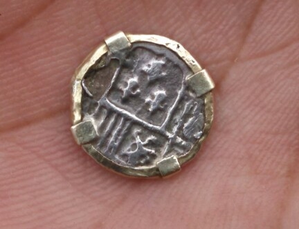 Photo 2 Pièce de monnaie non identifiée: Moneda 