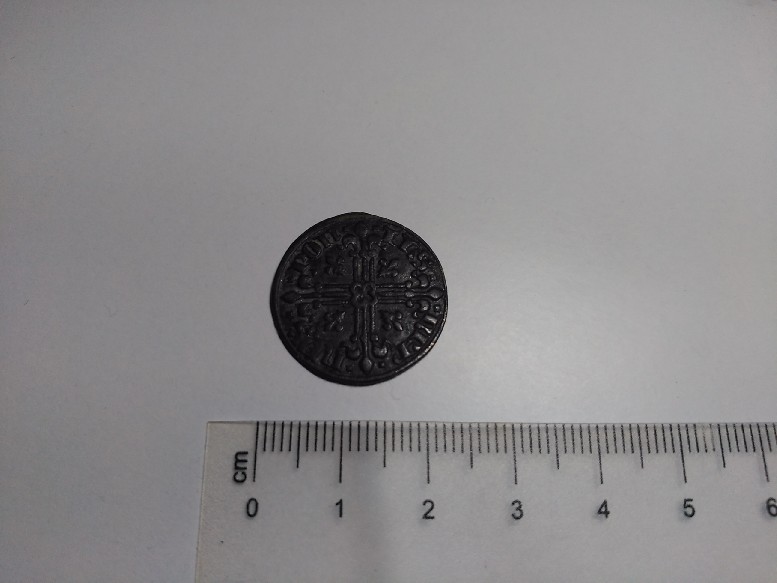 Photo 2 Pièce de monnaie non identifiée: Moneda sin identificar