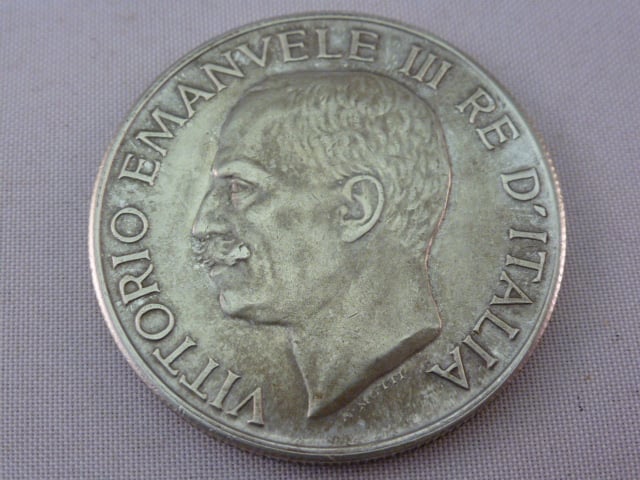 Photo 1 Pièce de monnaie non identifiée: 100 Liras Italia 1923